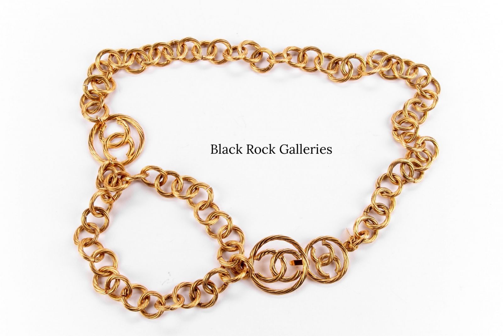 Classic Chanel chain belt with gold-tone